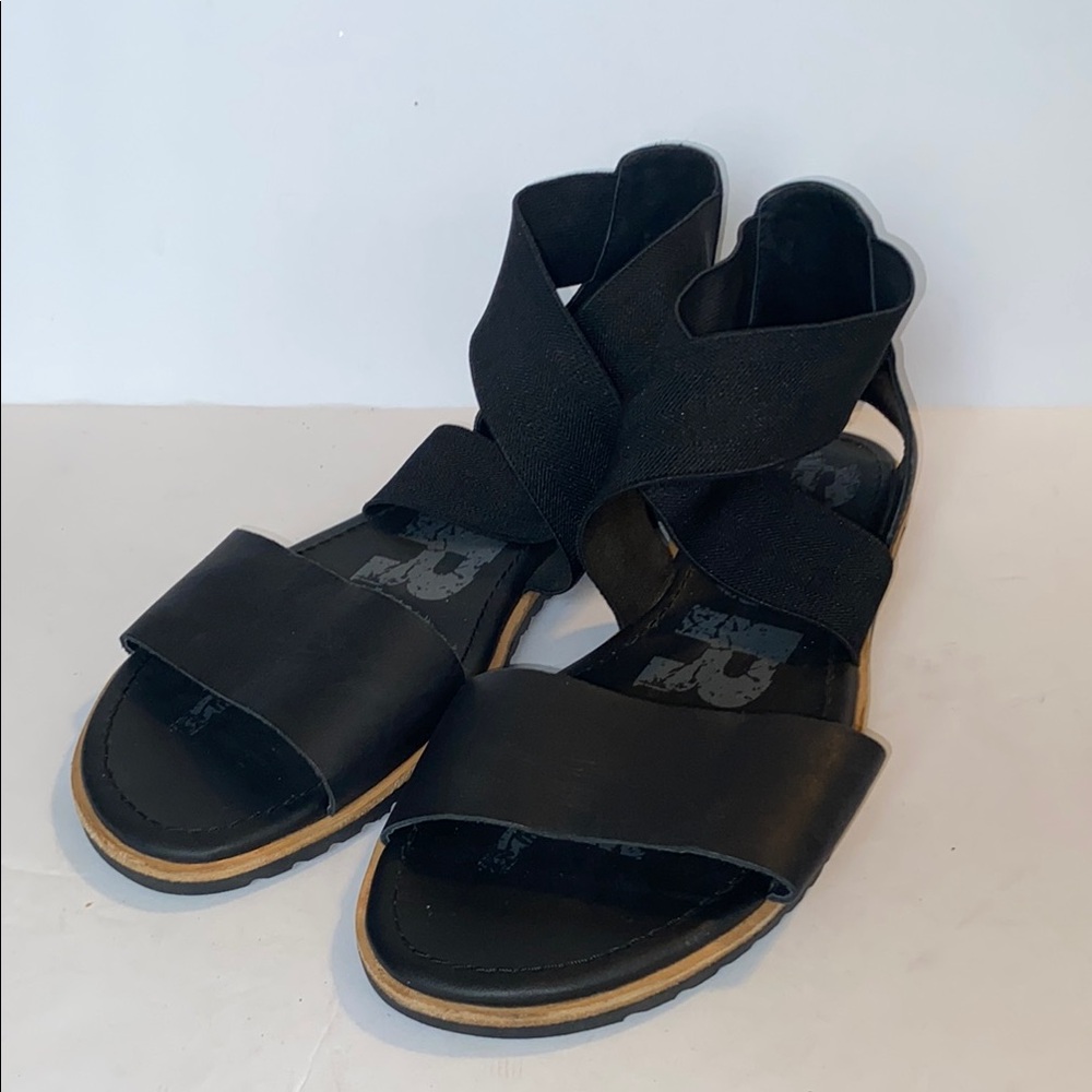 Sorel Ella Women’s Black Leather Strappy Elastic Sandals